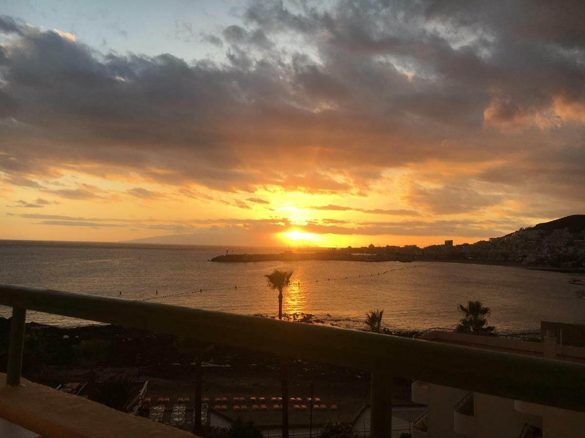 Amazing View In Los Cristianos 洛斯克里斯蒂亚诺斯 外观 照片