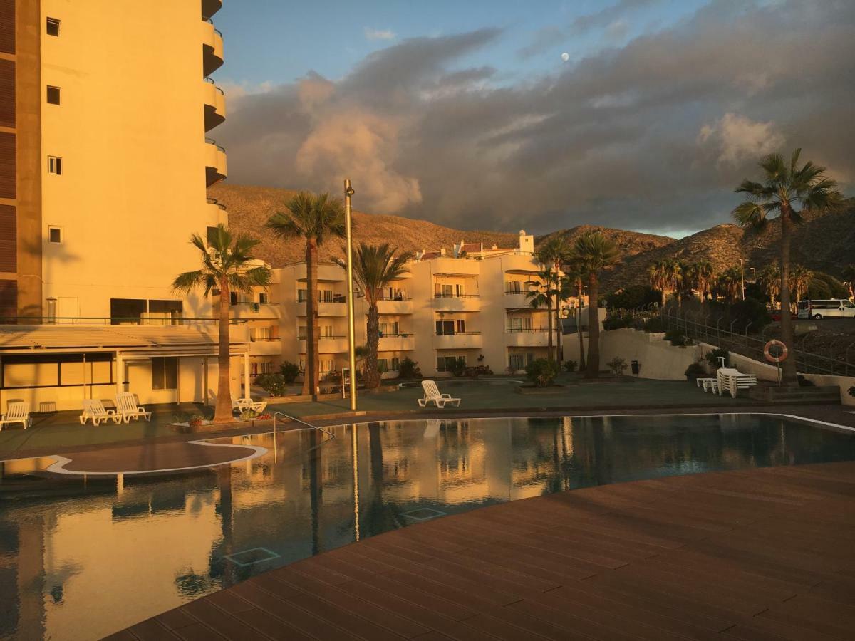 Amazing View In Los Cristianos 洛斯克里斯蒂亚诺斯 外观 照片